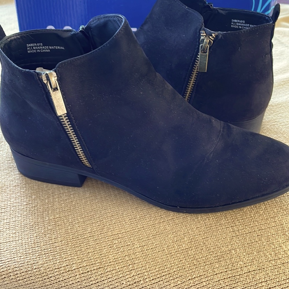 Ankle boots